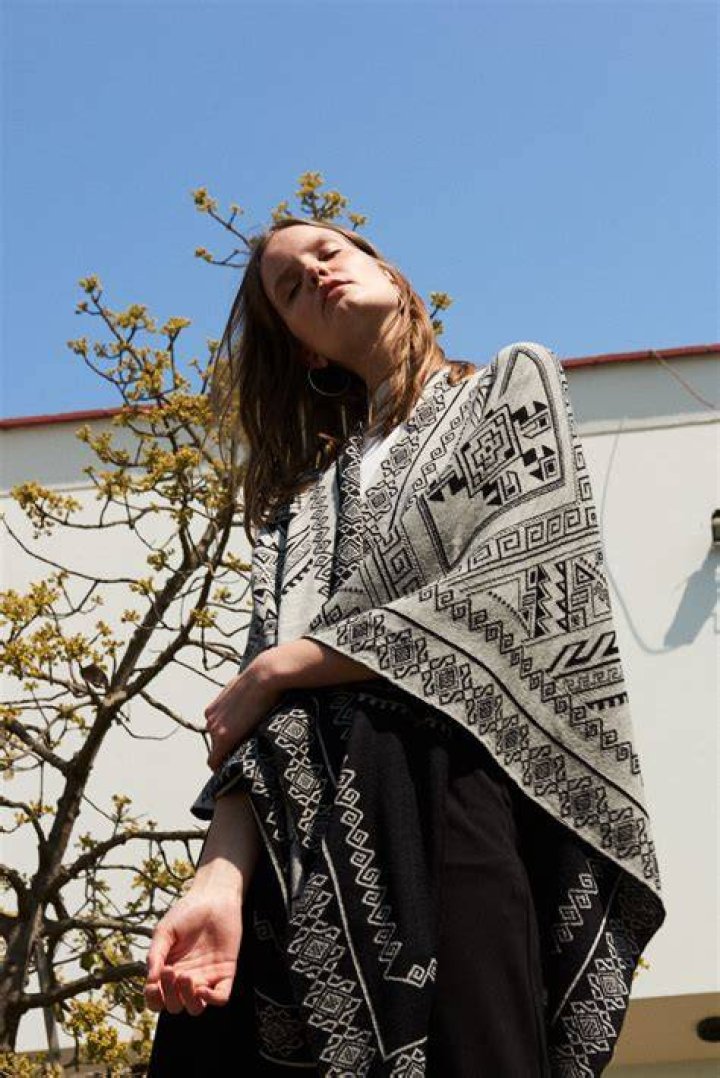 Amazon_Scarves