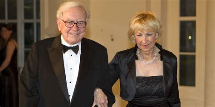 Astrid Menks's husband, Warren Buffett, shared the picture on Pinterest