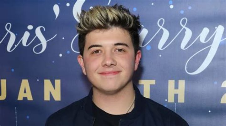 Bradley Steven Perry's pet No Pets (Bradley Steven Perry)