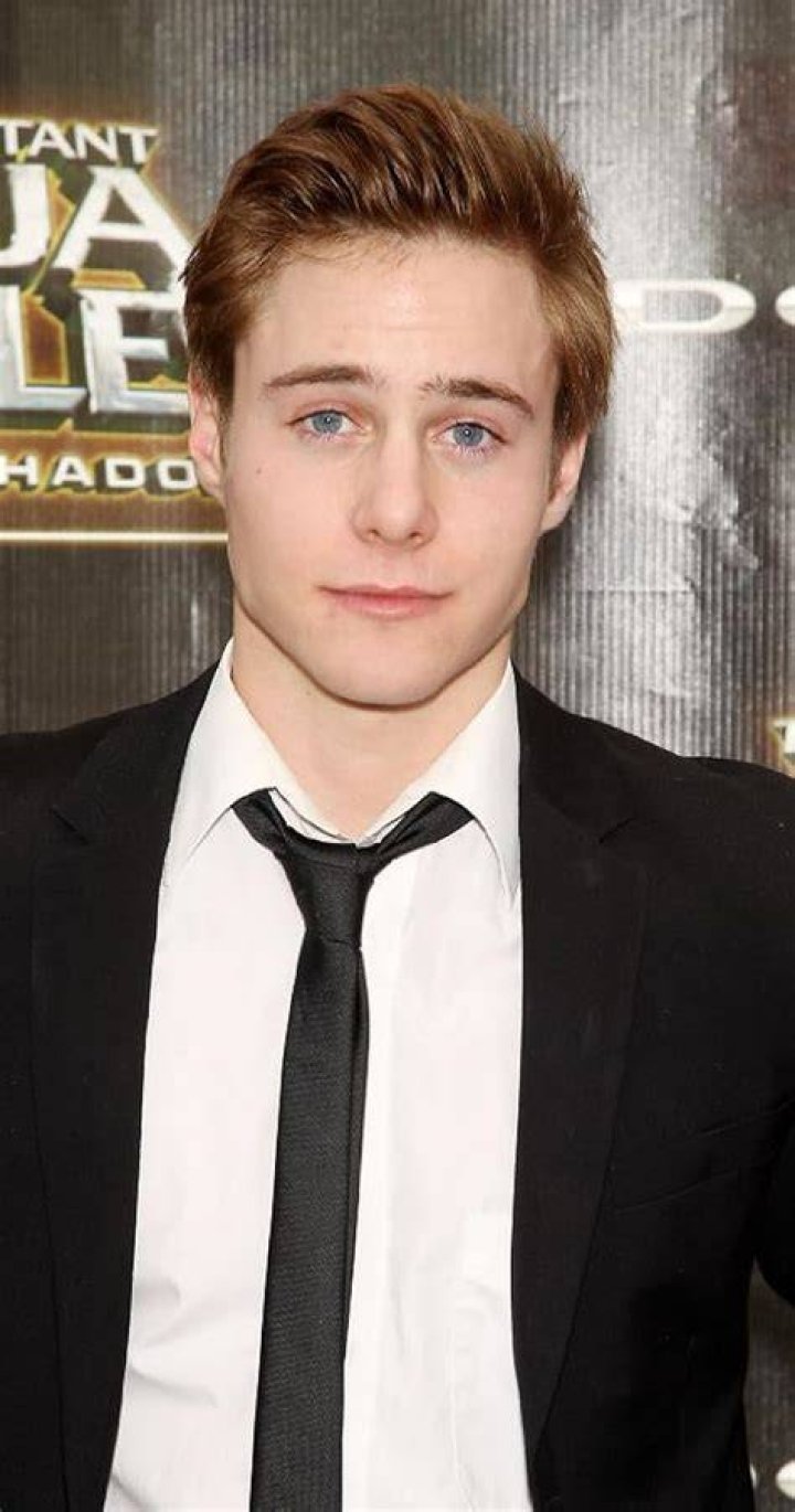 Callan Potter (Actor) Callan Potter