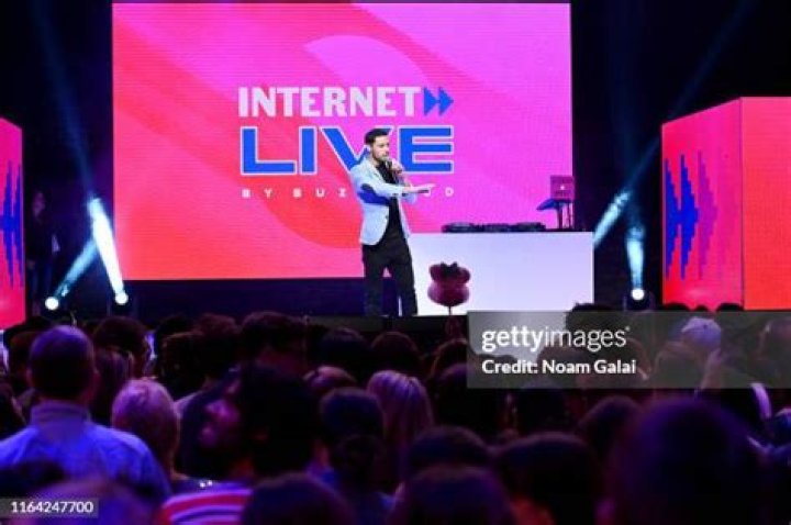 Internet Live By BuzzFeed