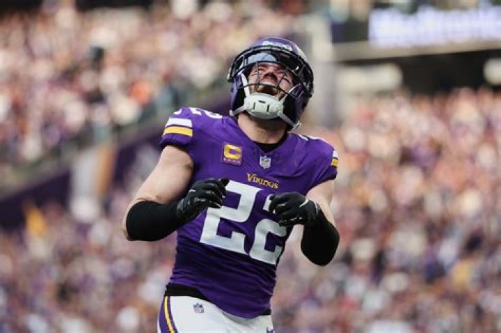The NFL star Harrison Smith has a whopping net worth of $20 million.